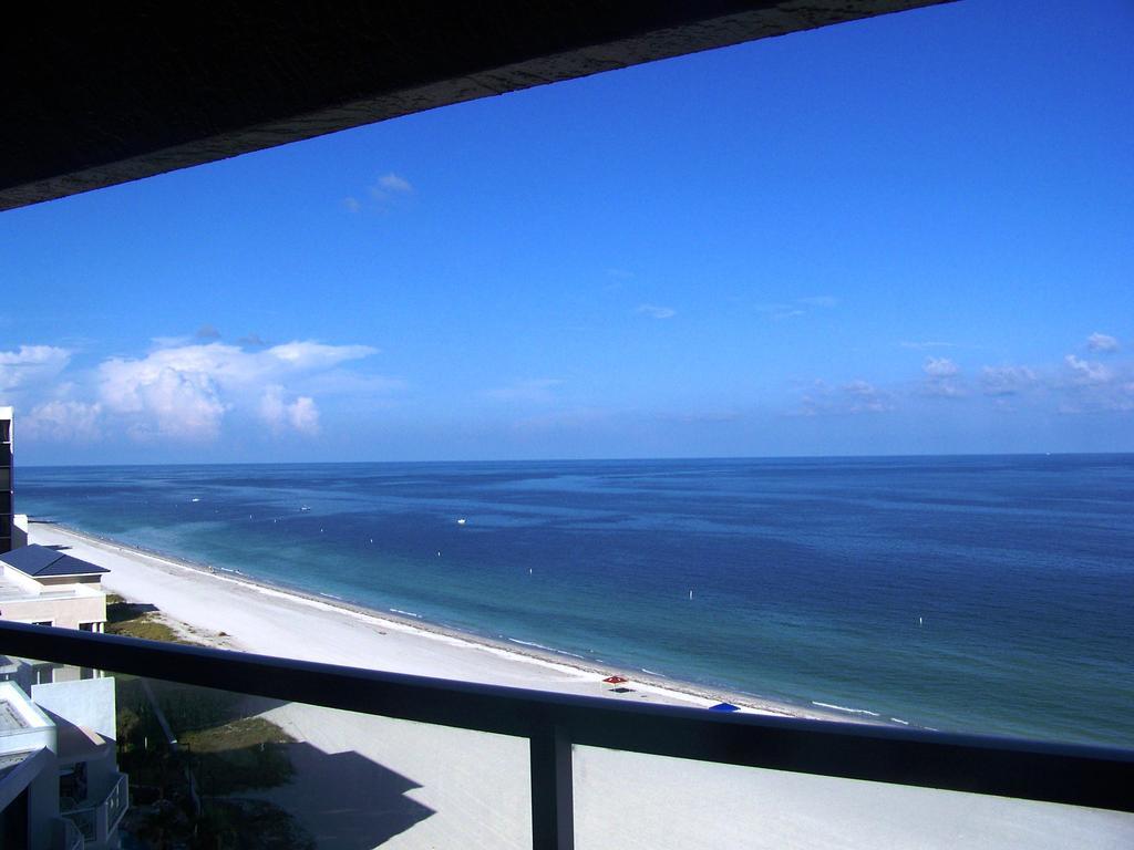 Crescent Beach Club 14C Apartment Clearwater Beach Exterior foto